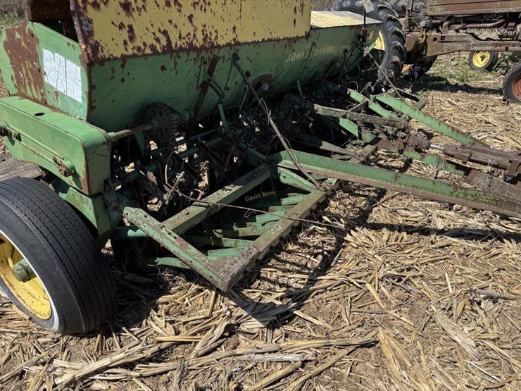 john-deere-grain-drill-image-5