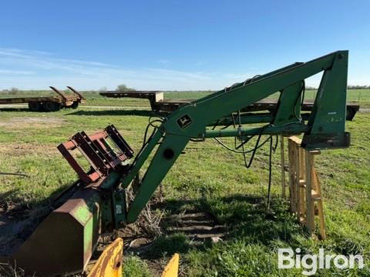 john-deere-158-image-8