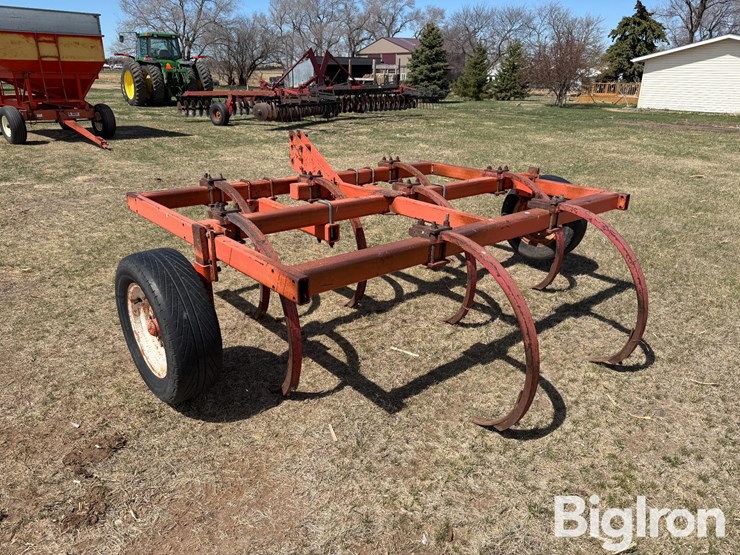 allis-chalmers-1600-image-6
