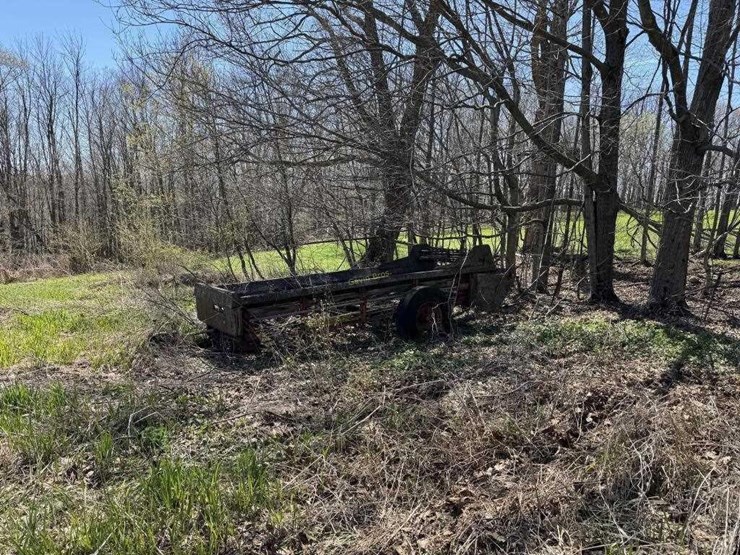 large-lot-of-scrap-machinery/vehicles-image-36