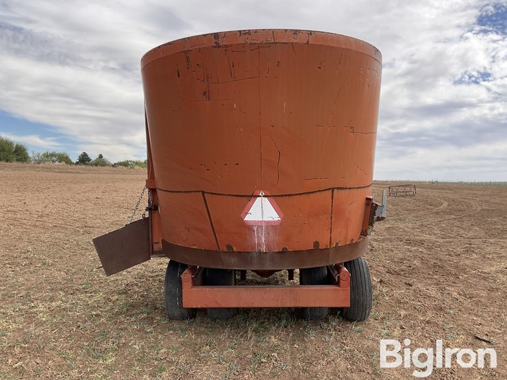 jay-lor-600-direct-3ii-vertical-mixer/feeder-image-6