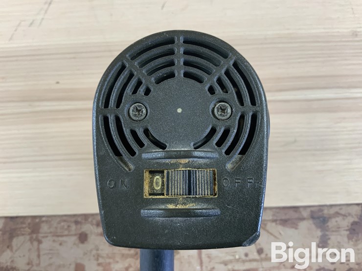 craftsman-315.275120-laminate-trimmer-image-9