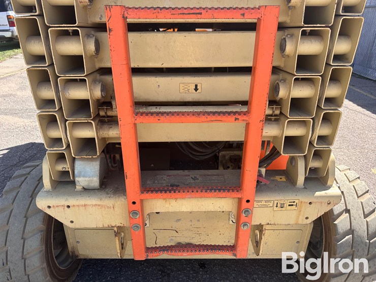 jlg-4069le-image-17