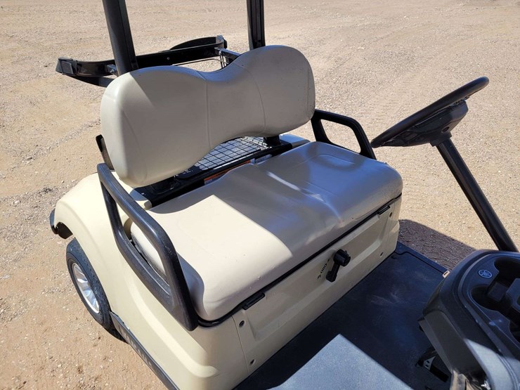 yamaha-2-seat-golf-cart-image-3