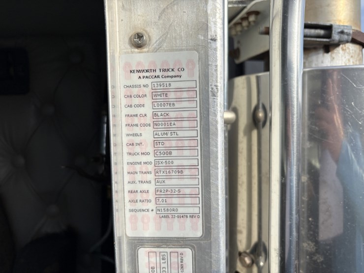 2007-kenworth-c500b-image-14