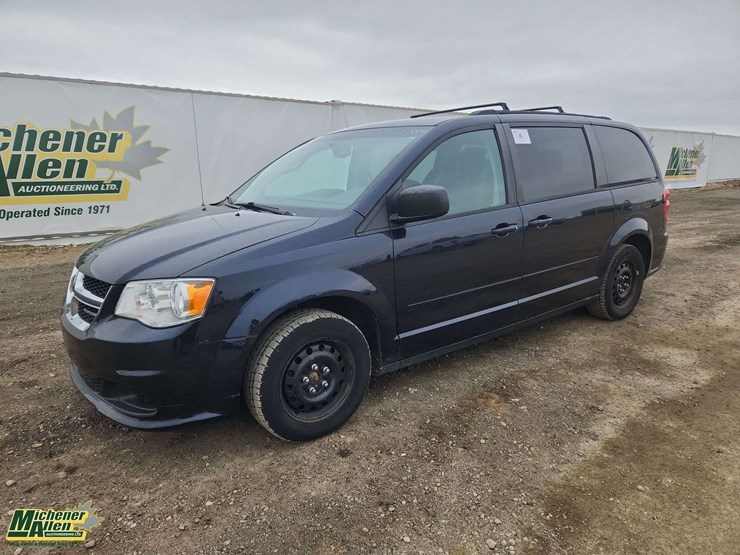 2011-dodge-grand-caravan-image-1