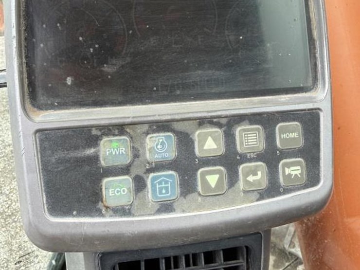 2011-doosan-dx225-lc-image-19