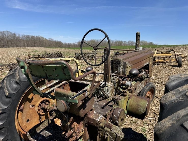 john-deere-b-image-9