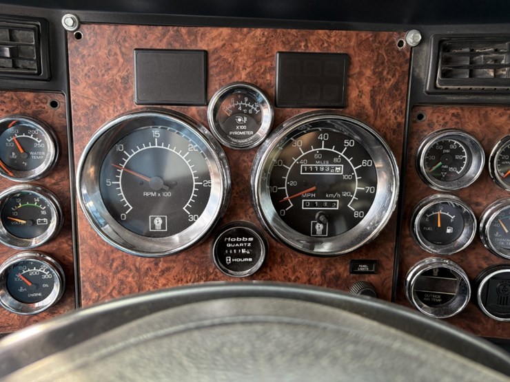 2007-kenworth-c500b-image-12