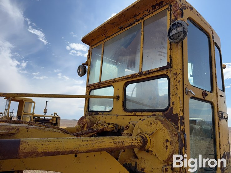 caterpillar-12-image-9