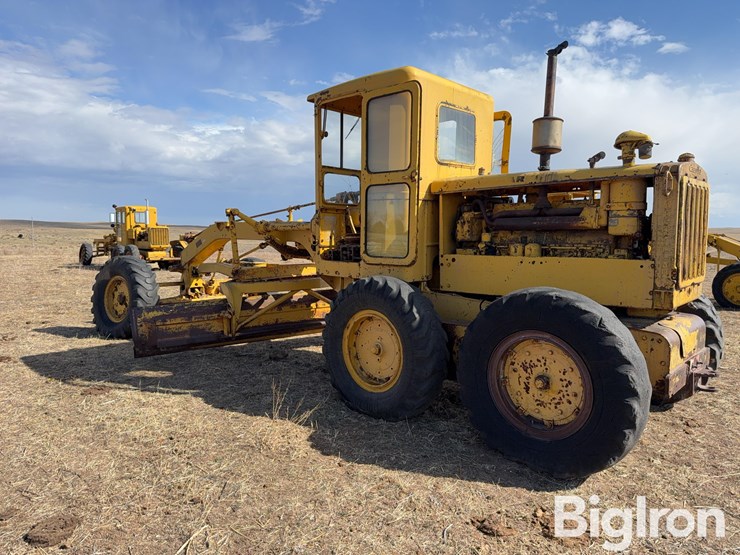 caterpillar-12-image-7