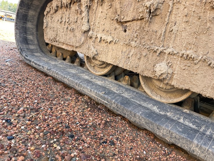 2005-bobcat-t300-image-25