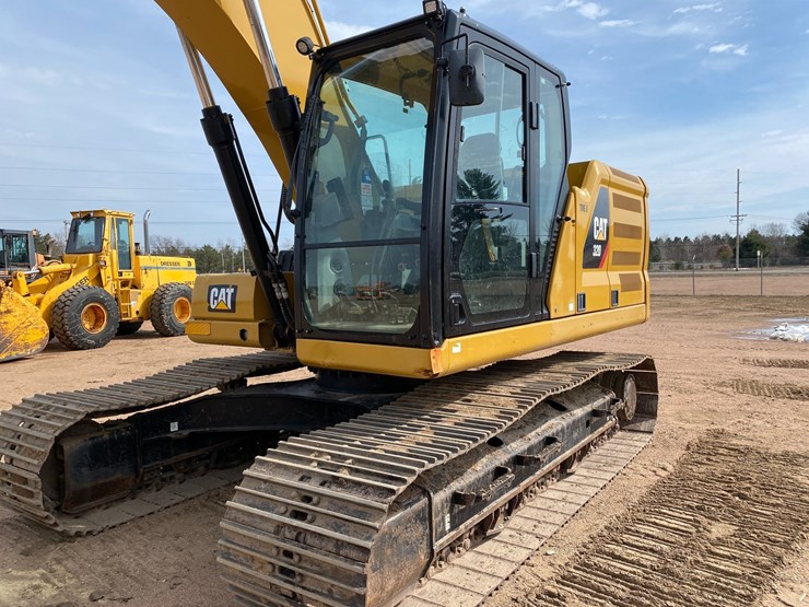 2018-caterpillar-320d-image-22