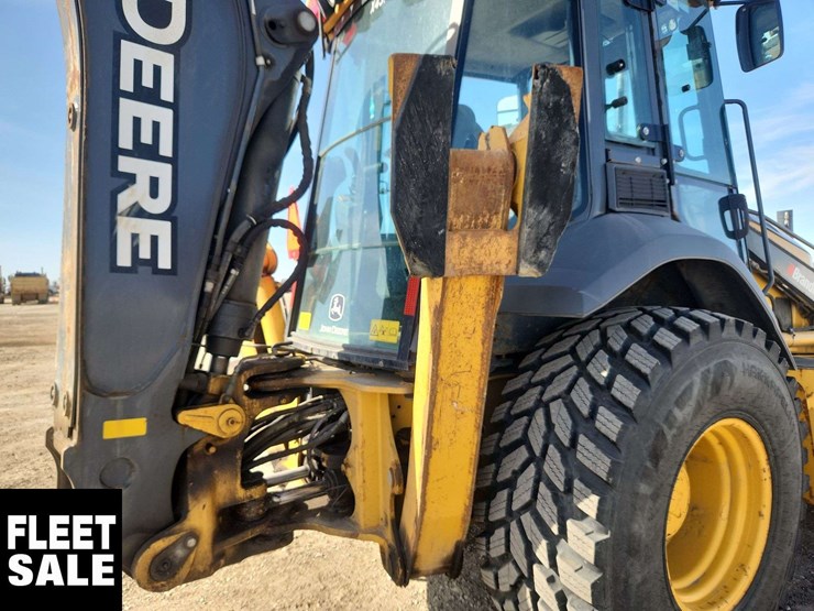 2016-deere-410l-image-24