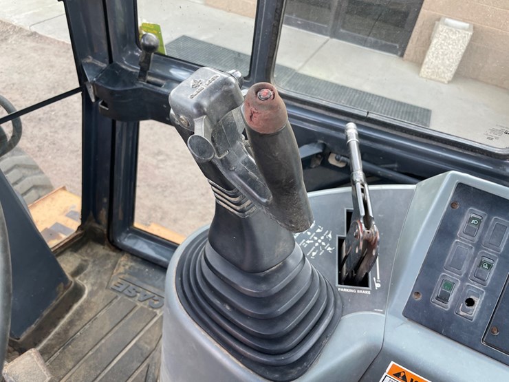 1996-case-570l-xt-image-43