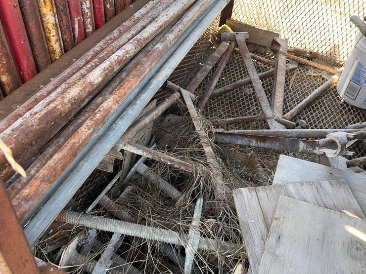 scaffolding-on-carring-cage.-image-6