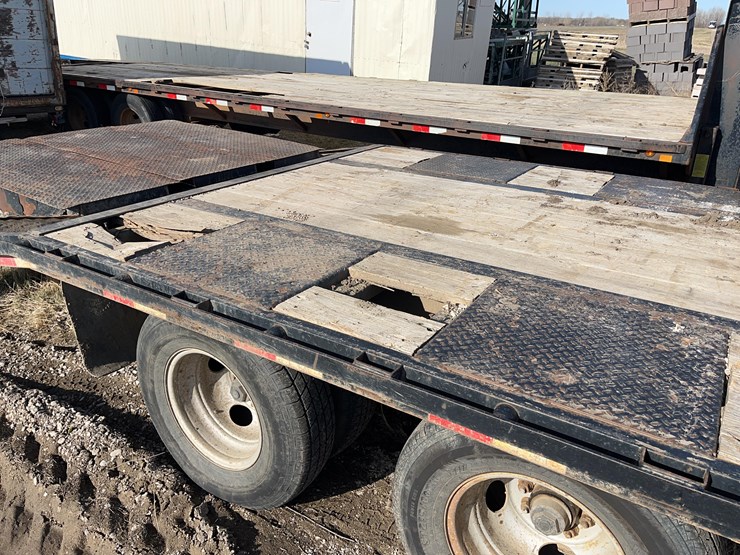 gooseneck-flatbed-trailer-image-20