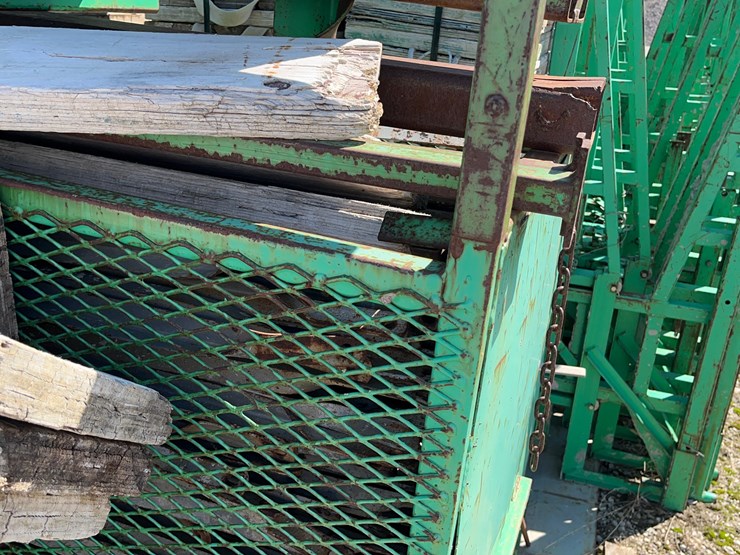 big-green-scaffolding-image-3
