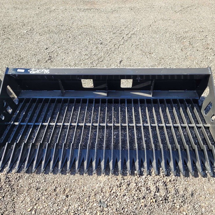 Wolverine SB78 Sliding Loader Sieve Shovel