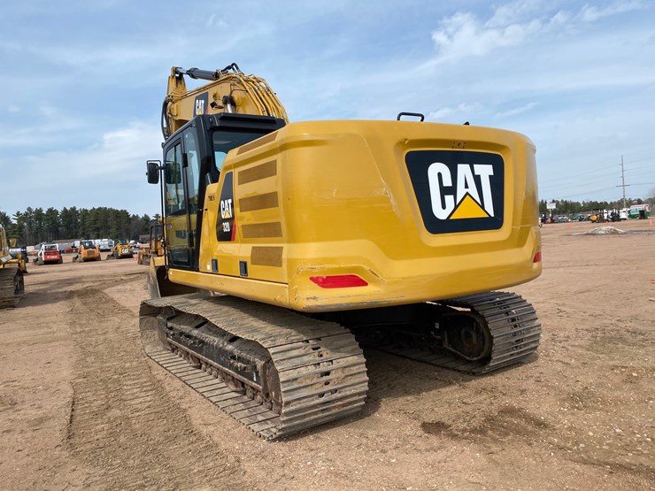2018-caterpillar-320d-image-8