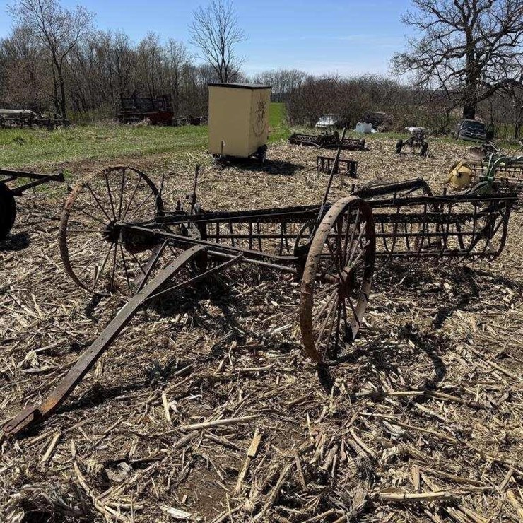 Side Delivery Rake on Steel