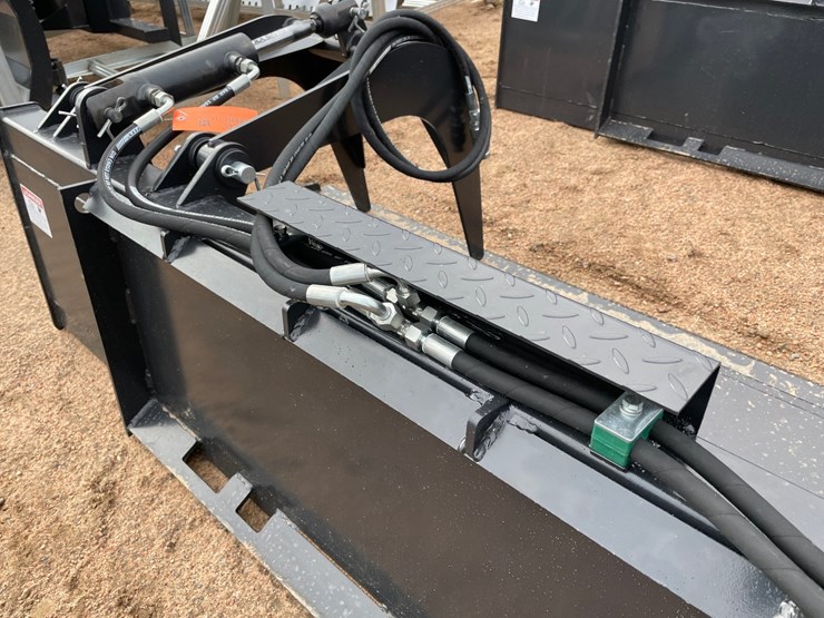 #4128-•-84"-jct-smooth-edge-grapple-bucket-image-7