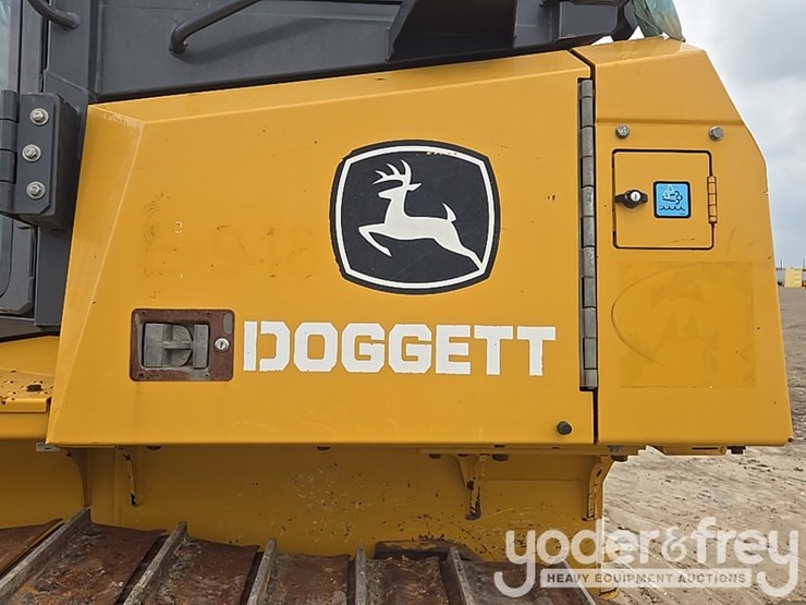 2019-deere-700k-lgp-image-33