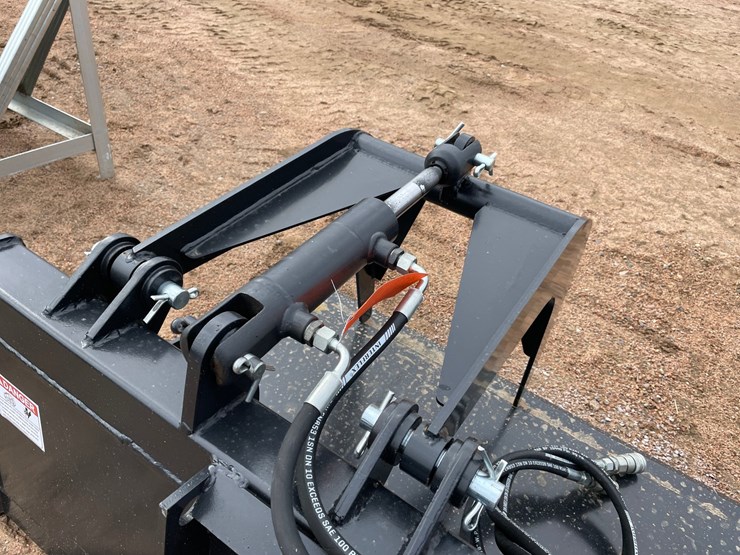#4130-•-84"-jct-smooth-edge-grapple-bucket-image-8