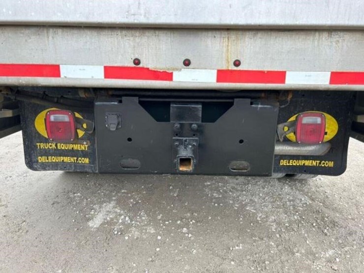2020-ford-f550-xl-image-31