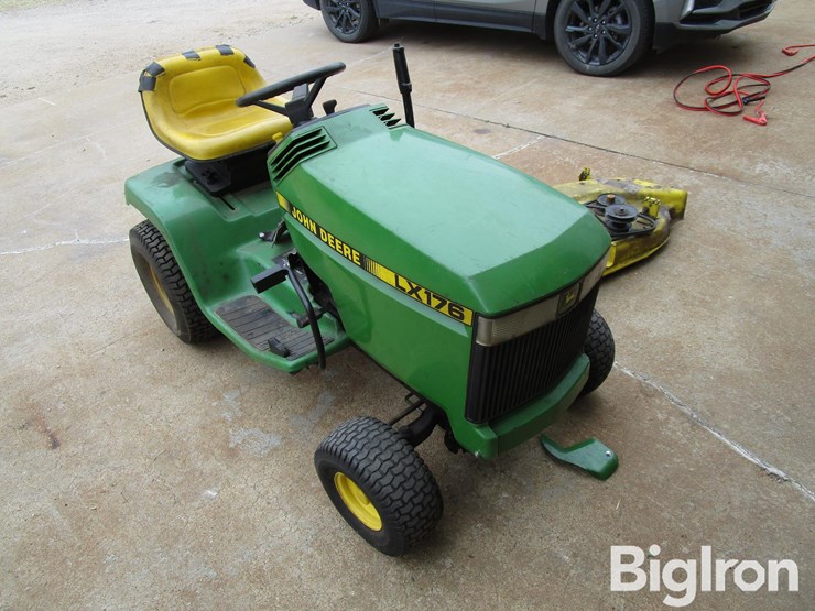 john-deere-lx176-image-3