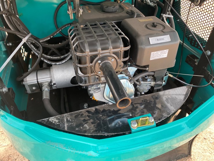 #5500-•-2026-cfg-kv15r-mini-excavator-image-15
