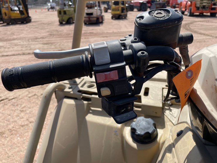 #1594-•-2012-polaris-m12zn8eai-4-wheeler-image-33