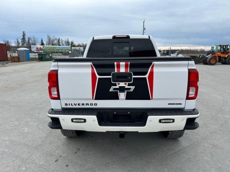 2018-chevrolet-silverado-1500-ltz-image-7