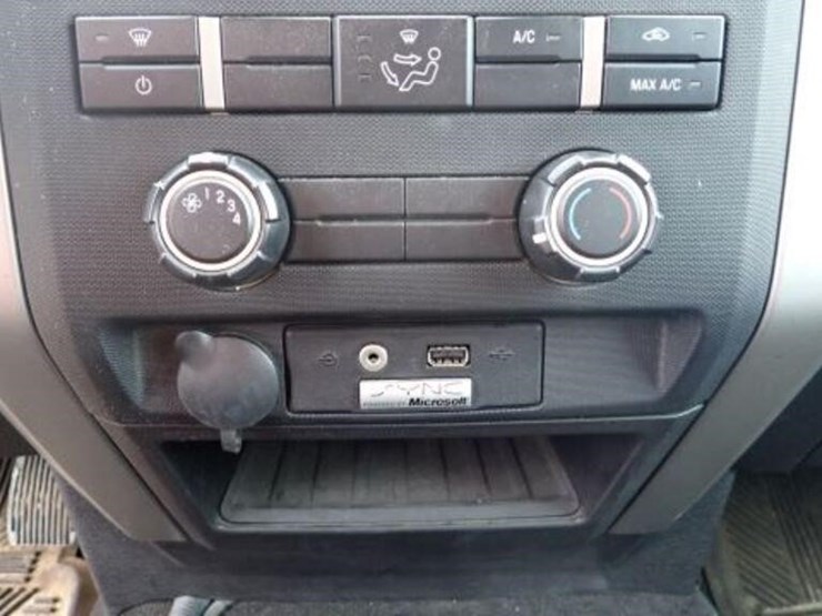 2013-ford-f150-xlt-image-18