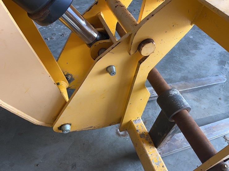 pettibone-944-telehander-image-5
