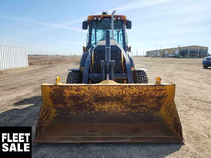 2016-deere-410l-image-51
