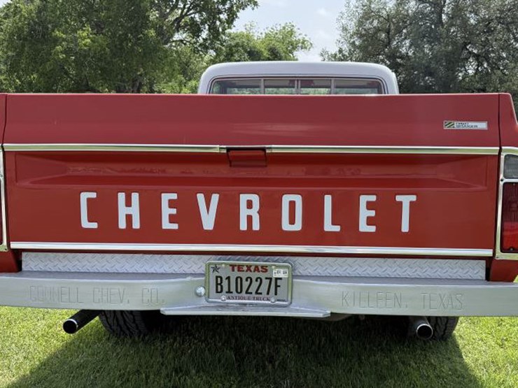 1972-chevrolet-custom-deluxe-image-7