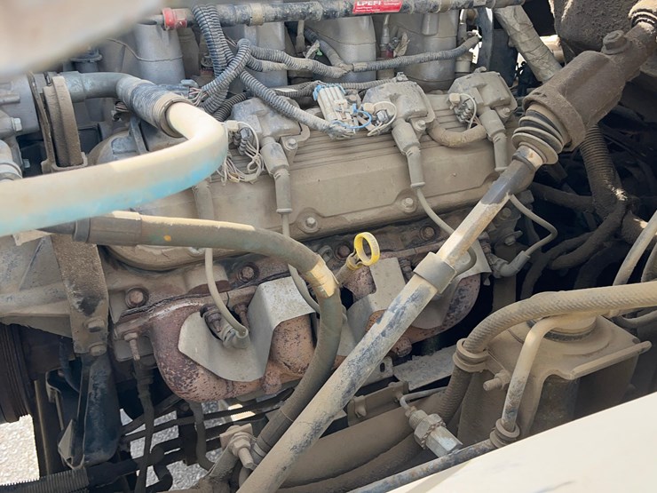 2002-gmc-4500-truck-image-13