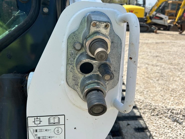 bobcat-t650-image-11