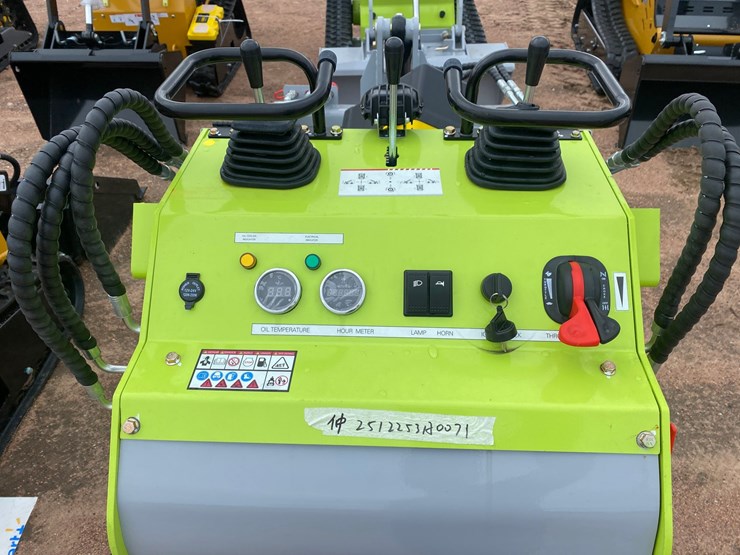 #5578-•-2026-ats-t-460-mini-skidsteer-image-12