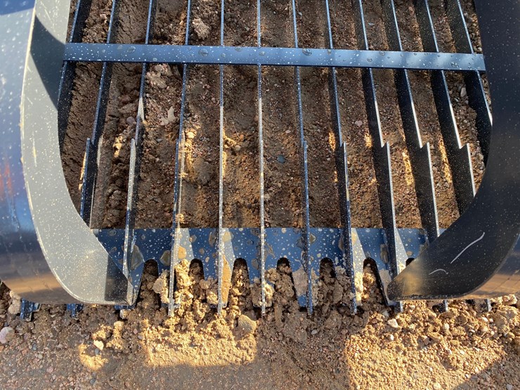 #4114-•-new-jct-84"-skeleton-rock-grapple-bucket-image-13
