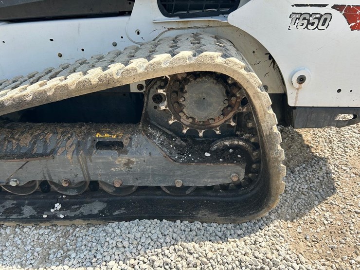 2019-bobcat-t650-image-18