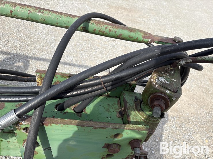 john-deere-450-image-11