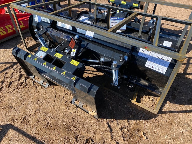 #4086-•-mower-king-84"-hydraulic-dozer-attachment-image-4