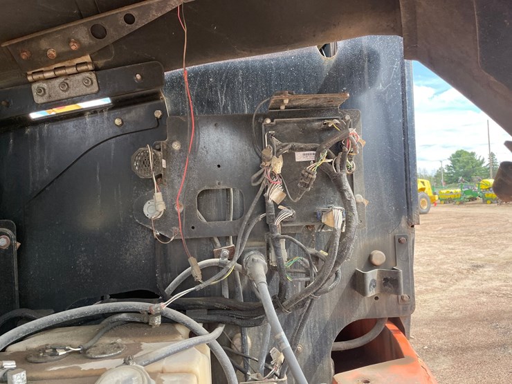 2016-jlg-400s-image-32