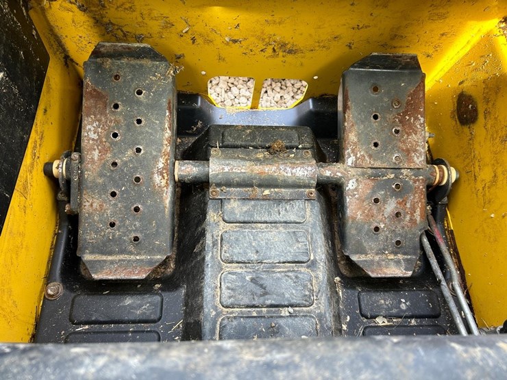 2024-new-holland-l316-image-44