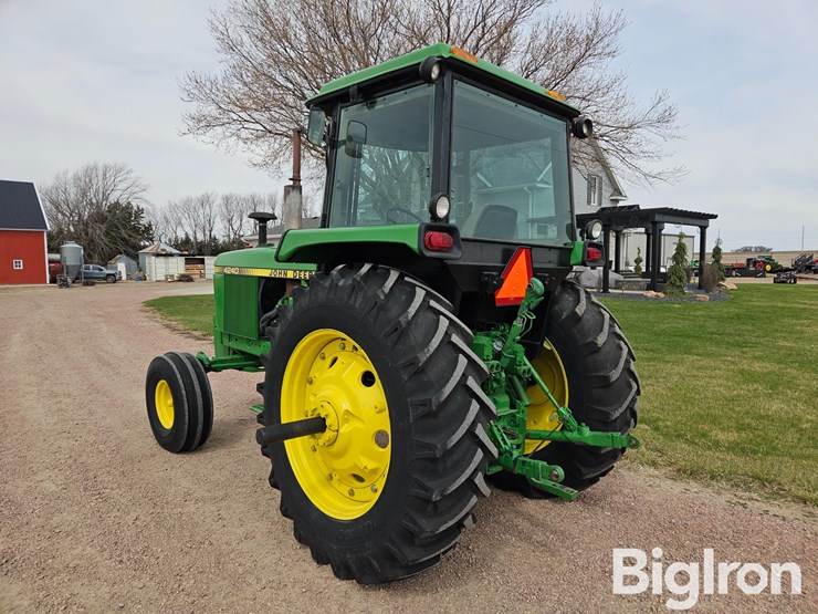 1982-john-deere-4240-image-7