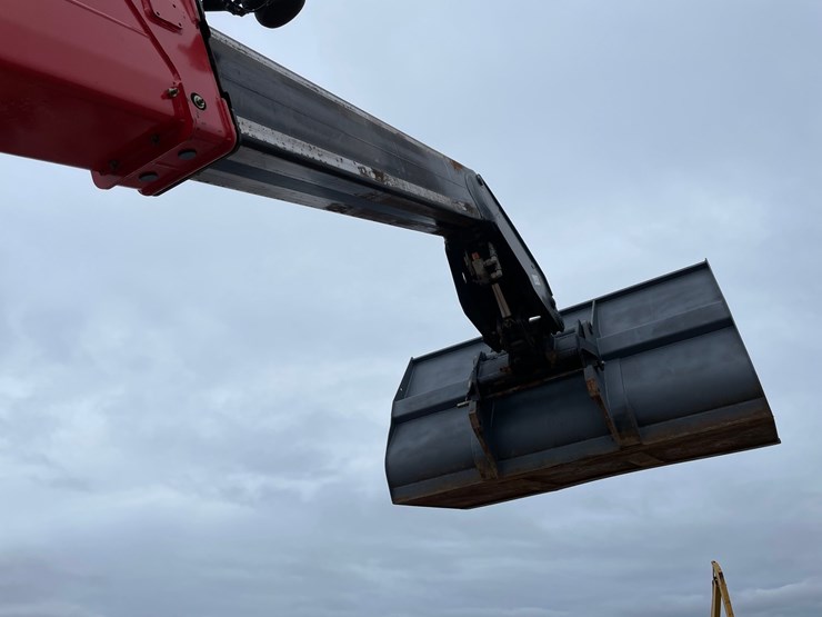 2013-manitou-mlt840-image-52