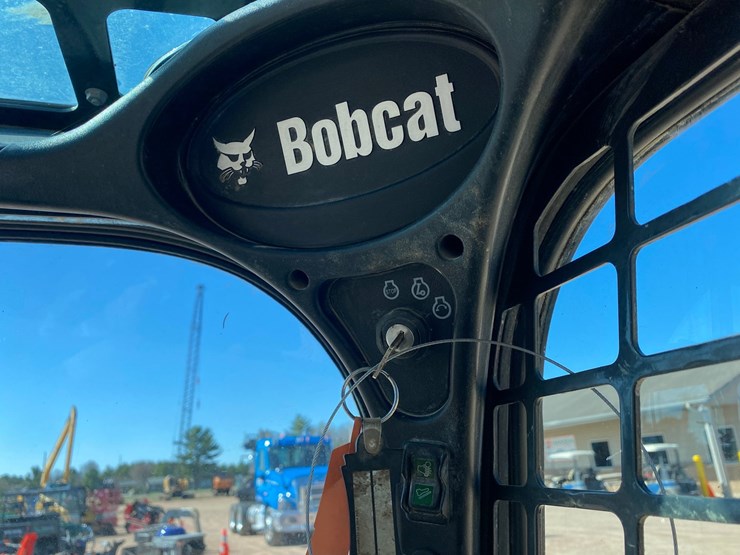 2018-bobcat-t595-image-43