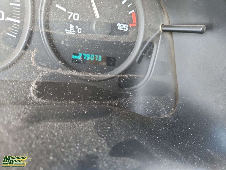 2001-chevrolet-venture-ls-image-9
